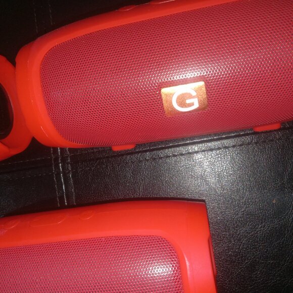 NEW CHARGE MINI 3+ Portable Wireless Speaker - Picture 5 of 13